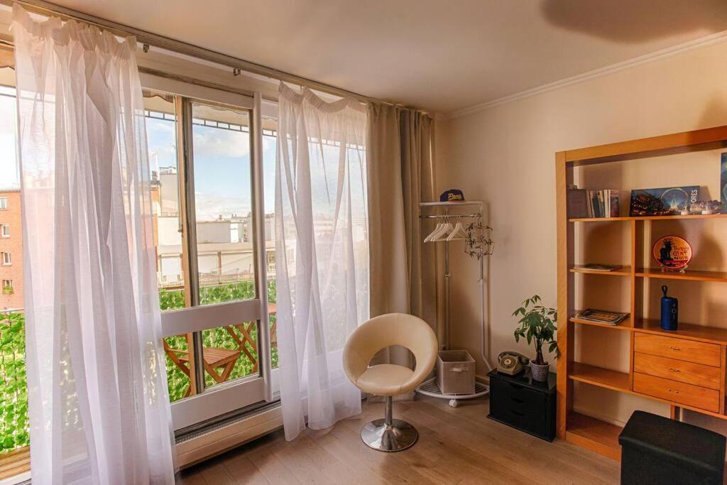 Studio With Balcony Paris Exterior photo